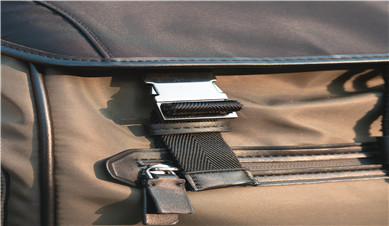 How to wash, process and iron metal zippers?