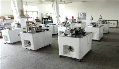 How Does The Zipper Winding Machine Work?