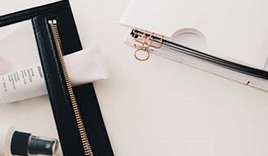 How to Prevent Discoloration of Metal Zippers?
