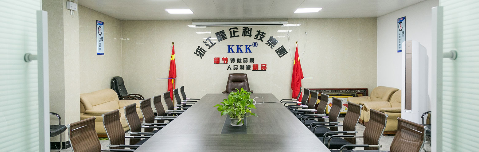 high quality zipper maker