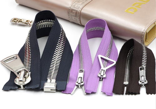 11-3-clothing zipper