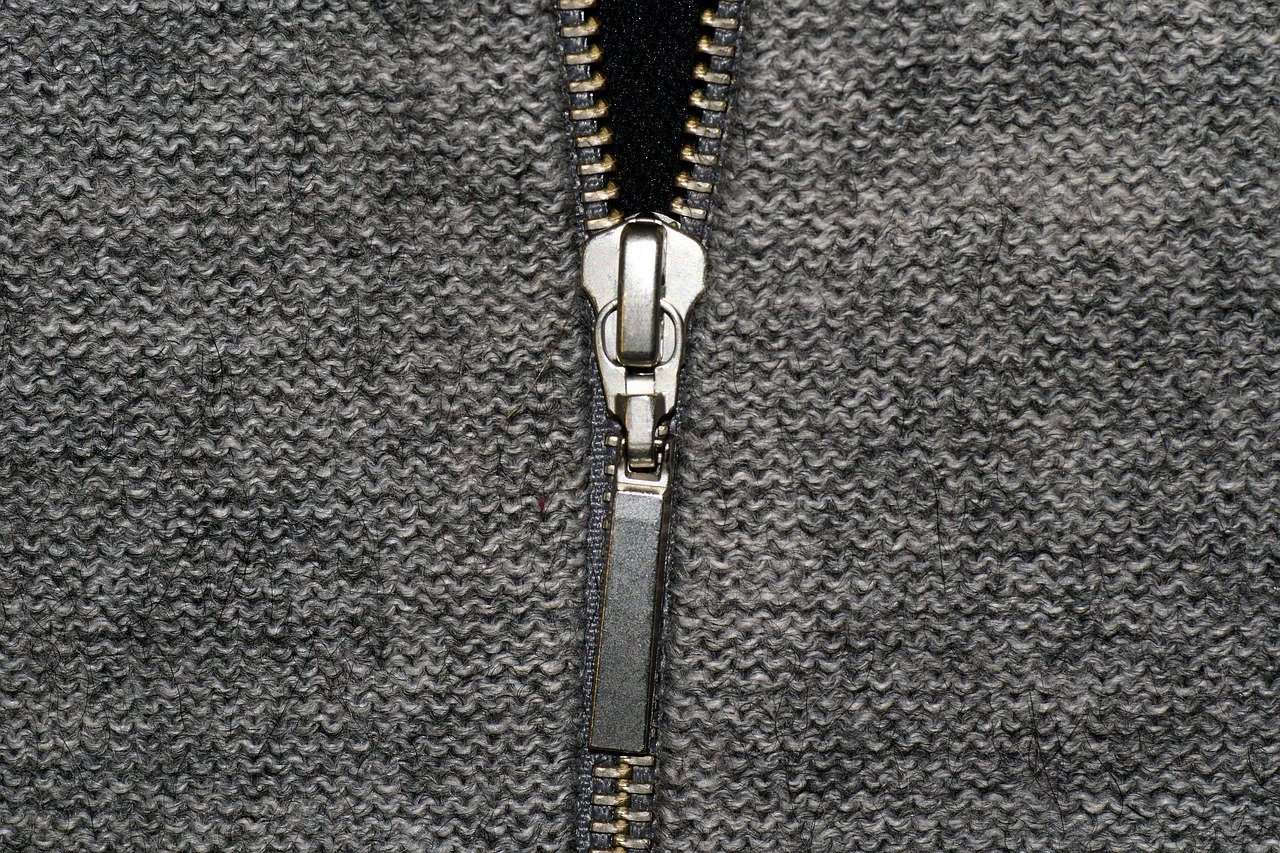 Do You Know the Manufacturing Process of Zippers? ZHEJIANG LONGQI